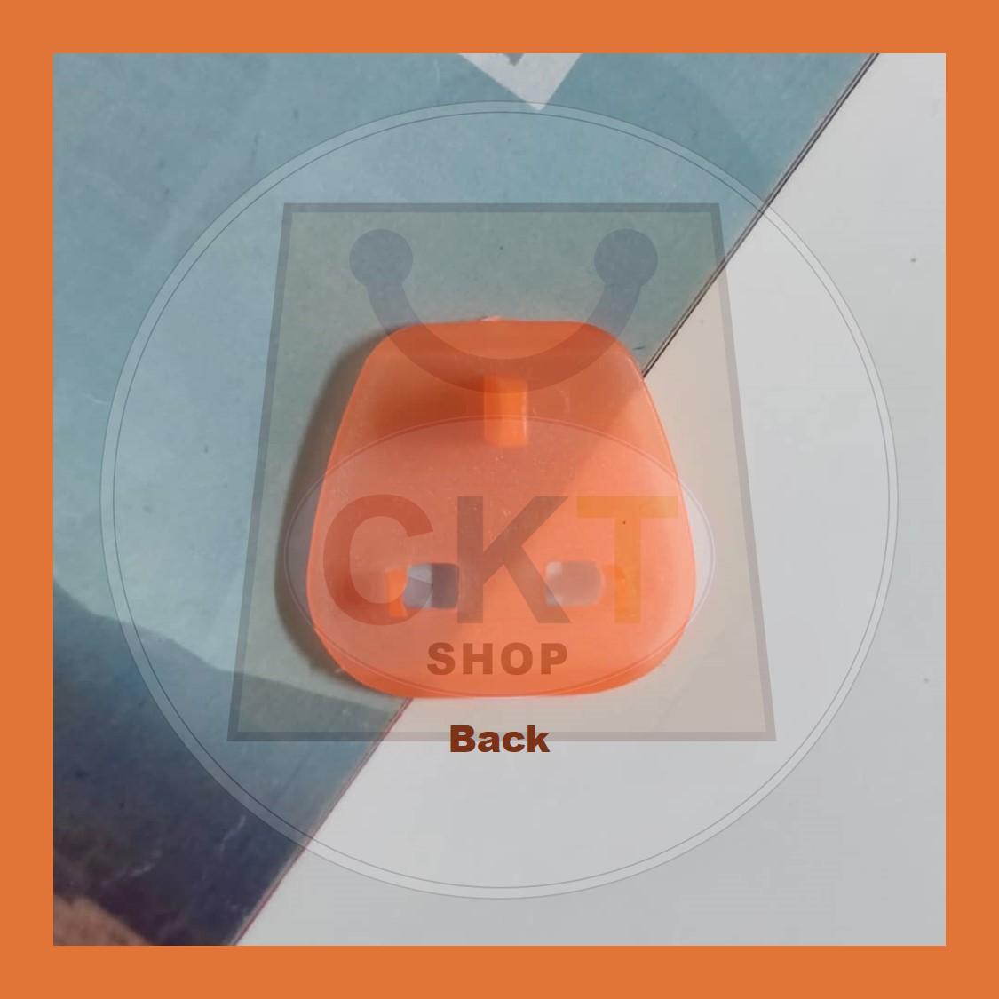 Colourful 13A Safety Switch Socket Plug Key 2 Pin to 3 Pin Converter